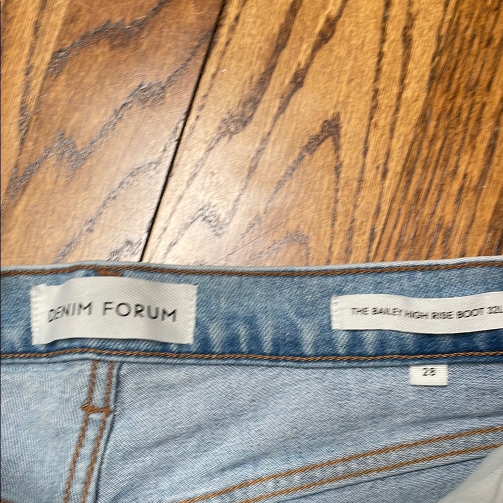 Aritzia Denim Forum sz 28 The Bailey High Rise Boot - 98% organic cotton jeans - Picture 2 of 10